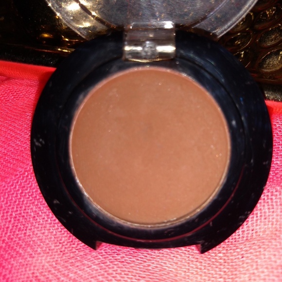 free with bundle* Femme couture eyebrow powder - Picture 6 of 8